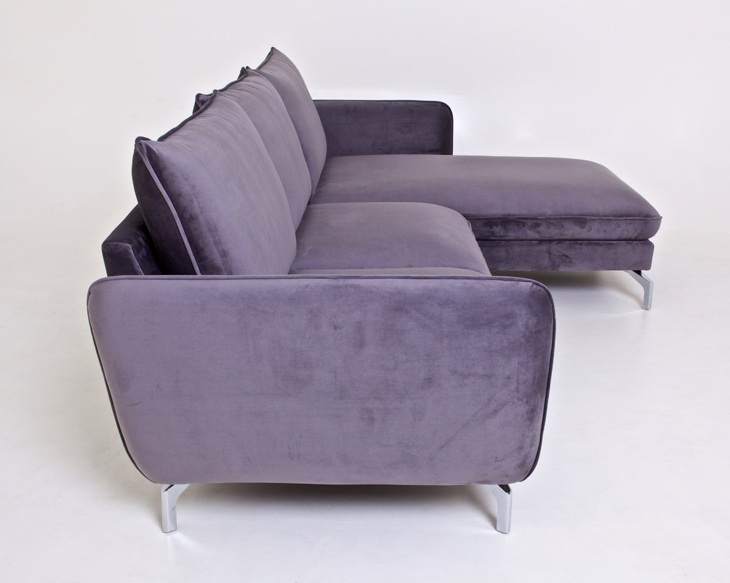 Lavard Two Corner One