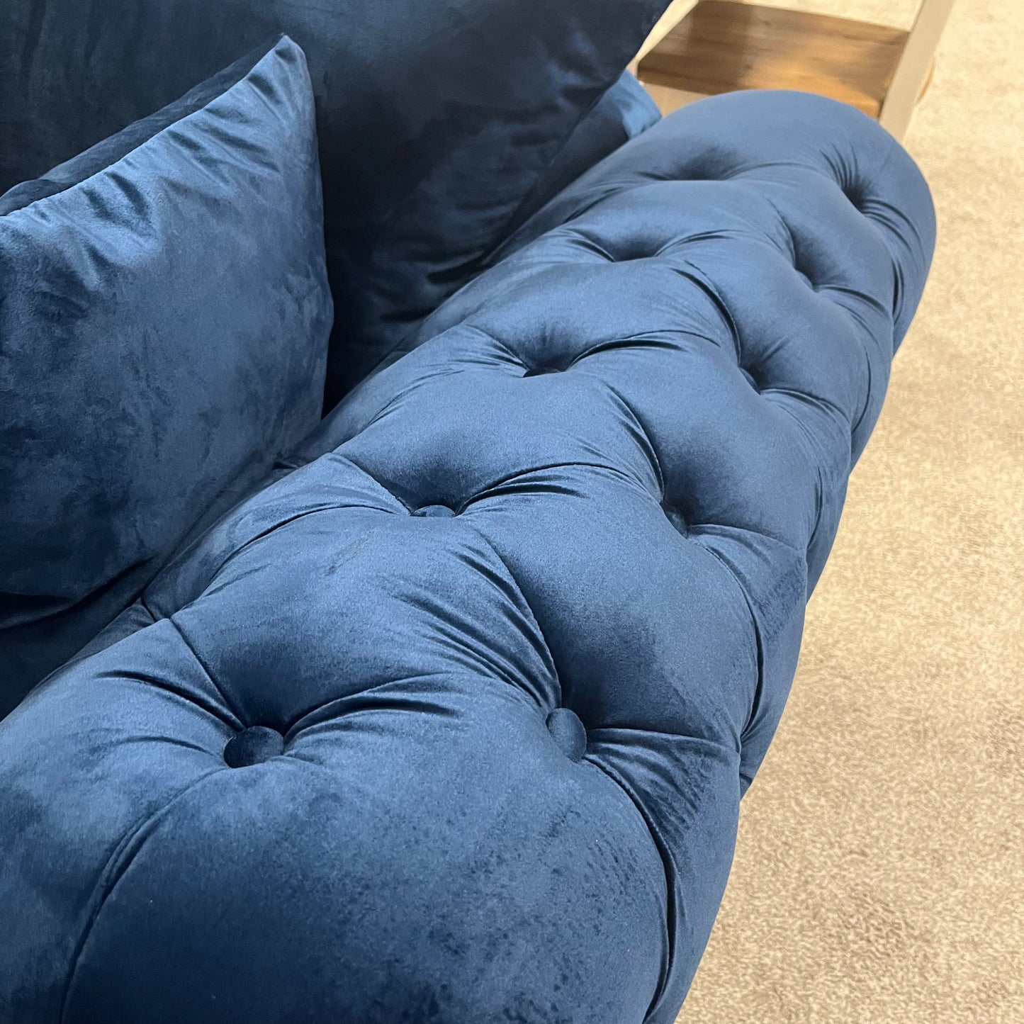 Ashford 4 seater + 2 armchairs