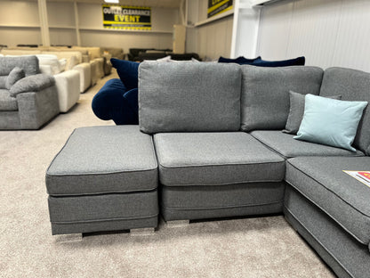 New York 1A2 sofa with poof