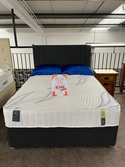 Double bed with 2 drawers